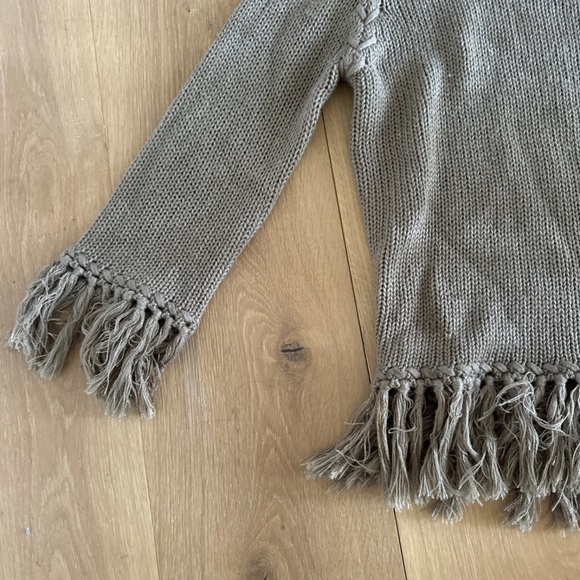BB Dakota Gray Fringe Sweater - Picture 2 of 4